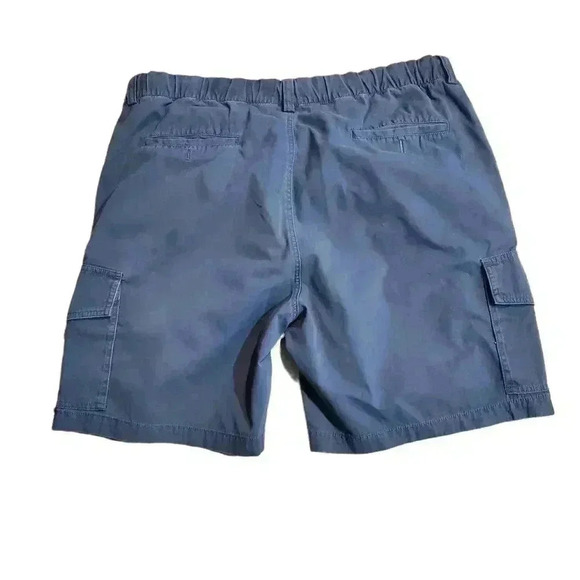 Tommy Bahama Gray Cargo Shorts Sz XL 8" Inseam - Picture 2 of 9